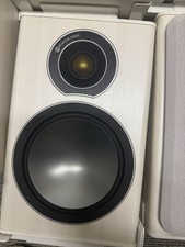 Monitor Audio Bronze 1 White (SOLD IN PAIRS- 6 PAIRS AVAILABLE)
