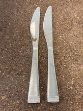 (2) CAMBRIDGE 11/20 Solvay Sand / Pebble Satin - Dinner Knife 9" Stainless