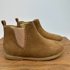 Big Kids Girls Tucker Tate Scalloped Brown Faux Suede Chelsea Boots Size 3 Y