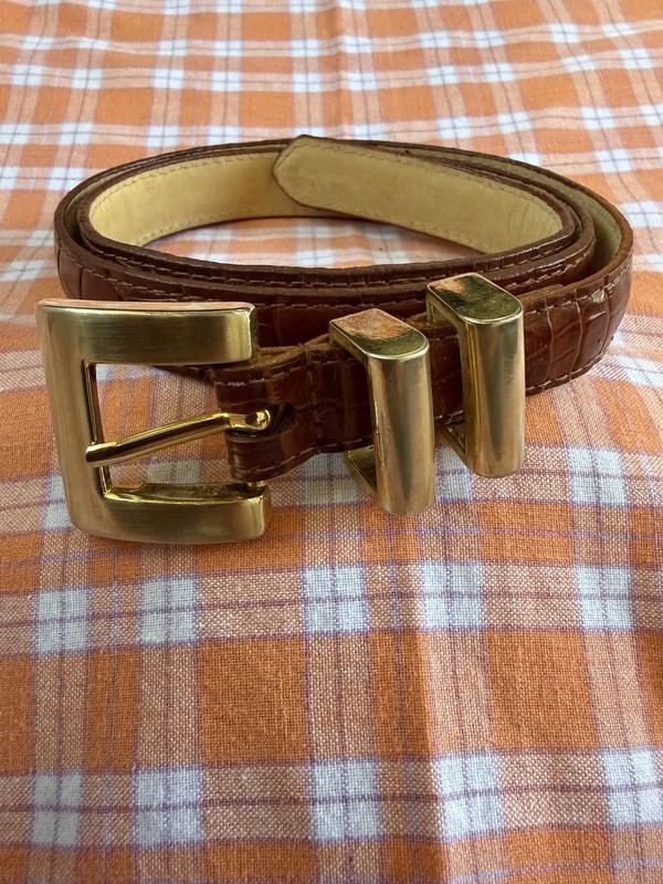 Kenneth Cole New York Women's K1611 S Genuine Italian Calfskin Belt Gold Buckle