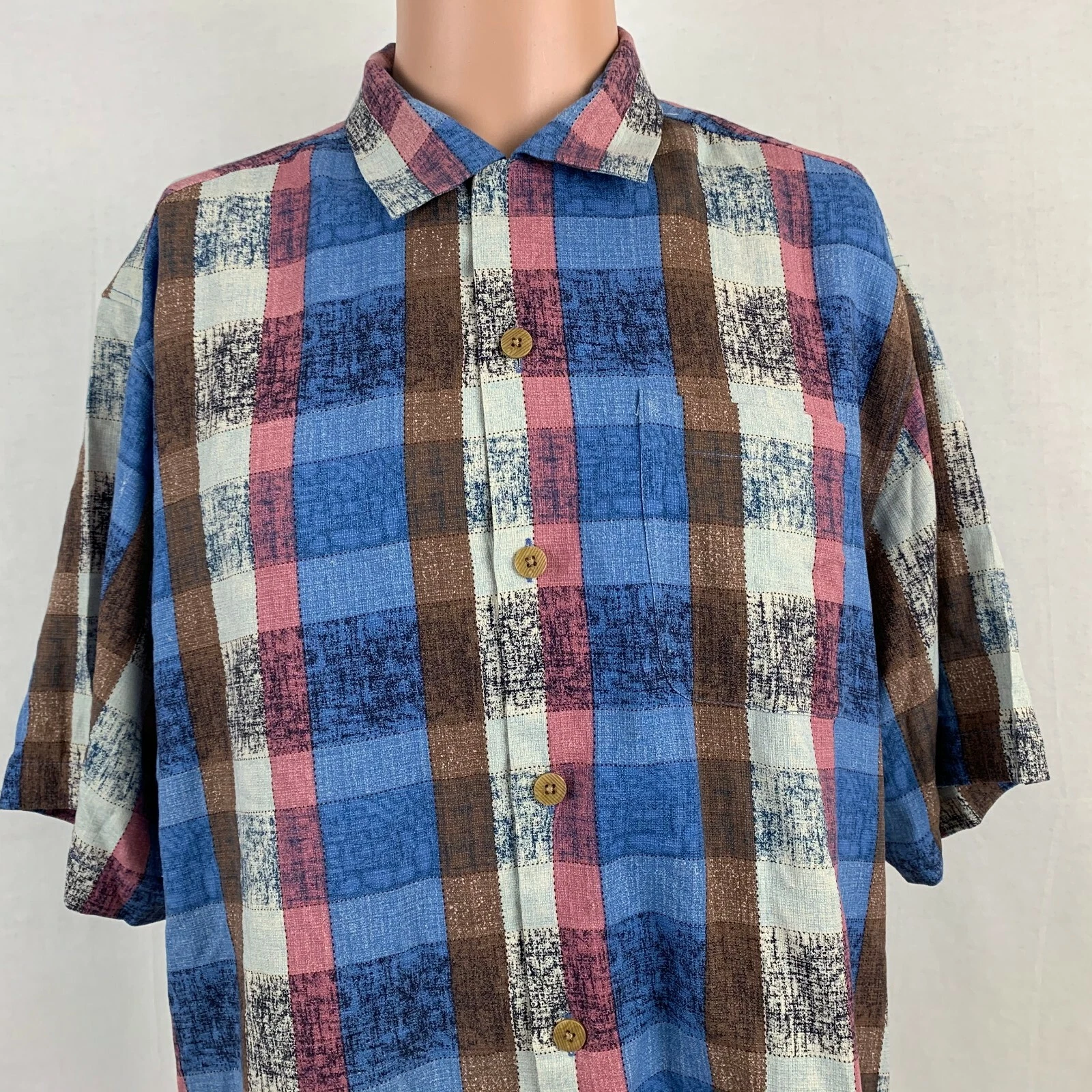 Tommy Bahama Plaid Camp Shirt Mens Size M Button Up Silk Short Sleeve
Opens in a new window or tab