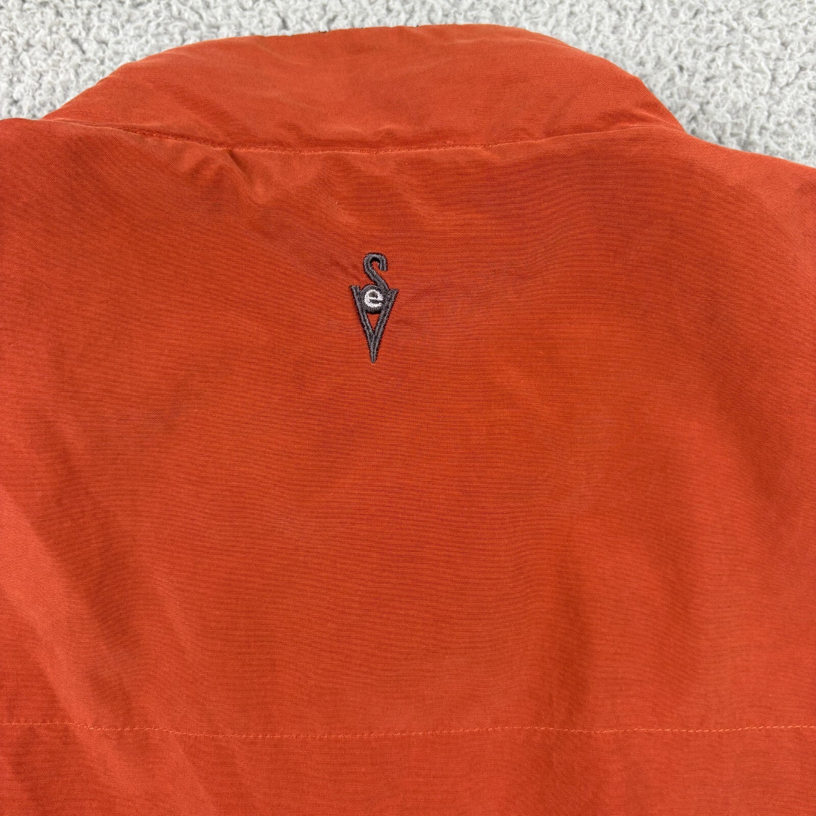 Picture 4 of 24