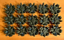 Fifteen (15) Champ Scorpion Trilock Plastic Thread Golf Softspikes NOS