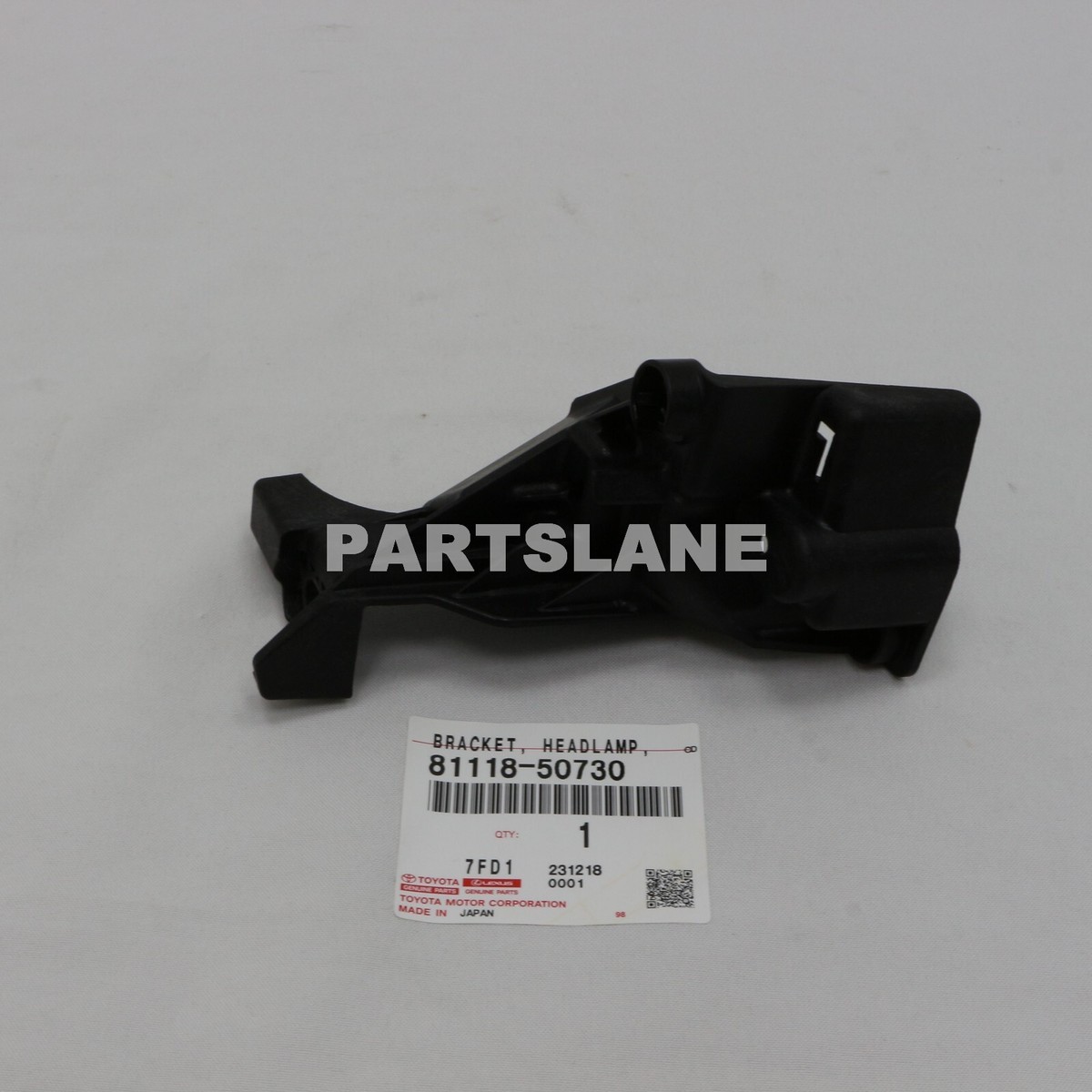 Lexus LS460 LS600H USF40 UVF46 OEM Right RH Headlamp Bracket 81118
