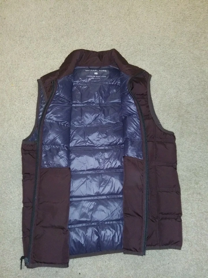NWT Michael Kors Men's Quilted Puffer Vest. medium. Maroon - Image 2 of 4