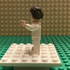 LEGO Star Wars Princess Leia Minifigure White Dress Big Eyelashes 7965 sw0337
