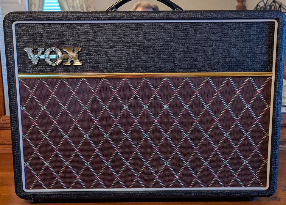 A Great Deal On A Slightly USed VOX AC10 Tube Amp!  - Image 2 of 4