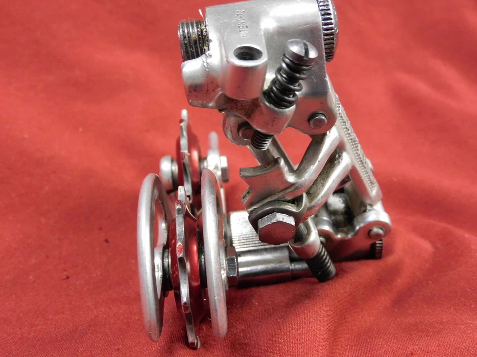 Patente - Desviador trasero 72 Campagnolo 1020/A Nuovo Record con poleas Bullseye Foto 4 de 4