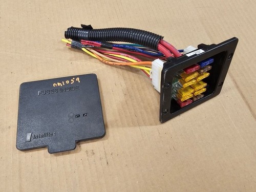 USED INTELLITEC FUSE BLOCK 00-00884-000 F73-1052 FLEETWOOD EXPEDITION SHIPPED 