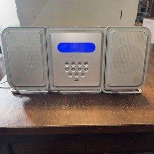 Vintage 2004 Memorex CD Player AM FM Radio MX 7300 Tested Works W/ Speakers