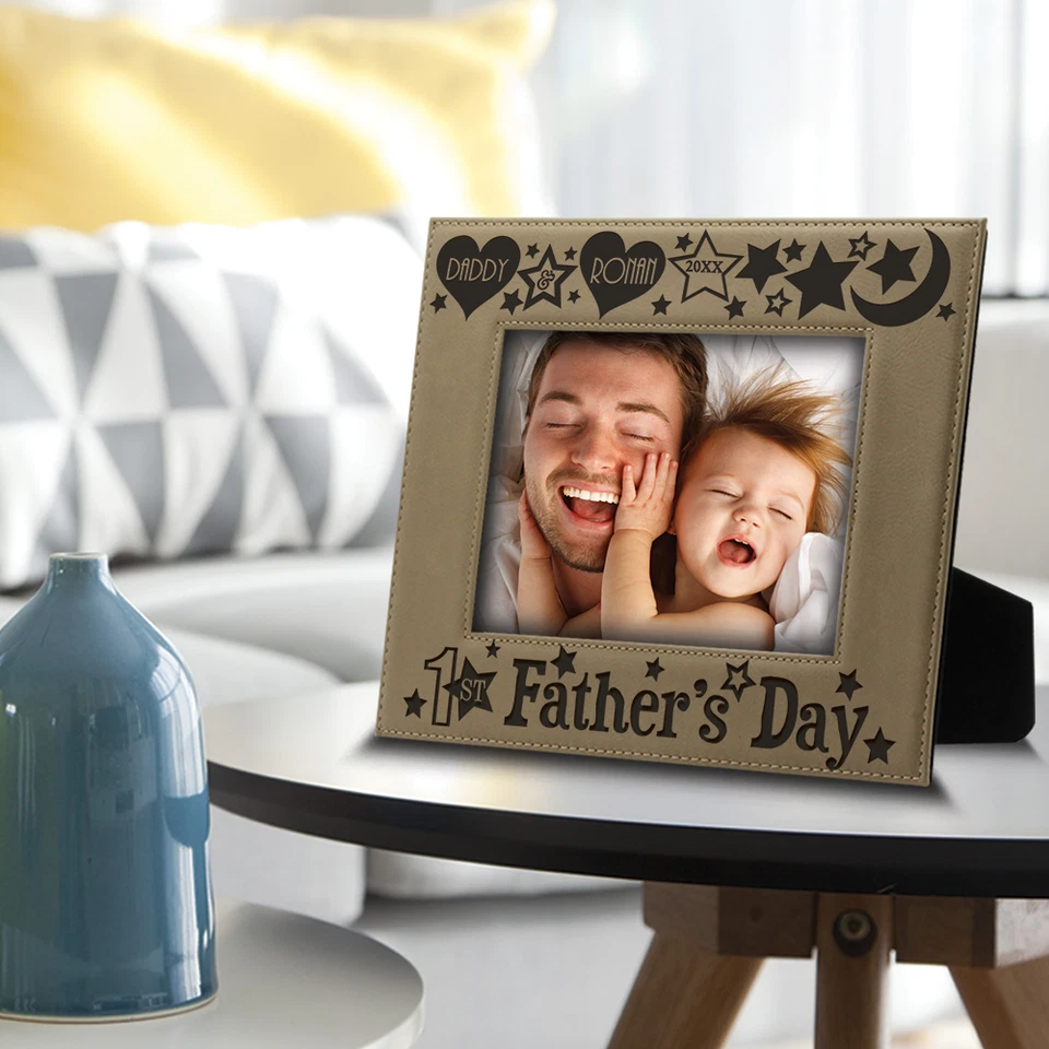 Marco de fotos grabado Bella Busta-primer día del padre-papá y yo personalizado Foto 4 de 4