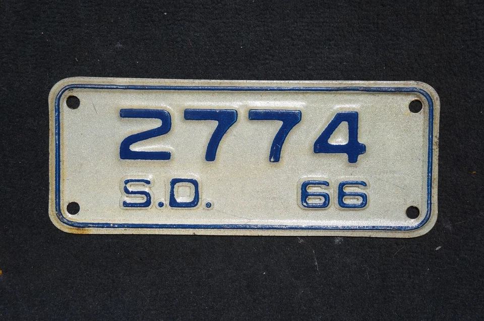 Placa de licença 1966 Dakota do Sul MOTOCICLETA - Imagem 3 de 4