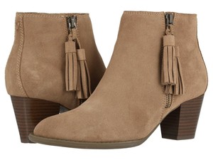vionic madeline ankle boot