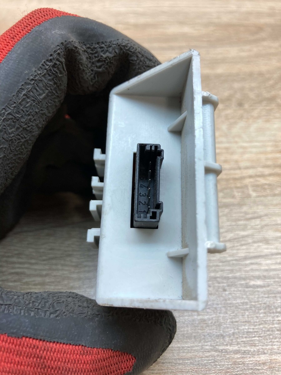 Module Central De Verrouillage Et D'alarme BMW E46 - Réf. Helbako 8386932 / 55892110 - Occasion - Origine Allemagne