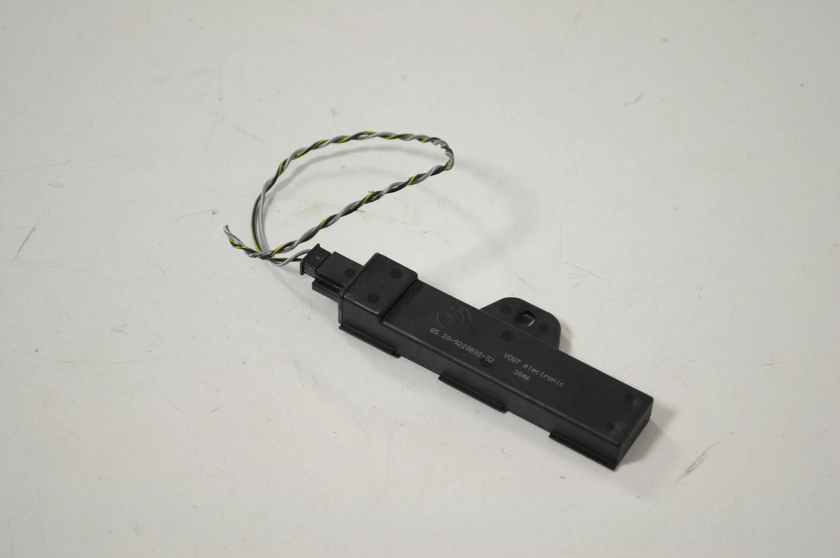 BMW 4 F82 M4 2014 RHD Keyless Entry Antenna Receiver Module 