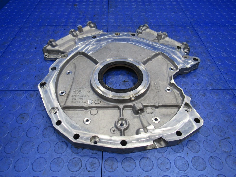 21-24 Audi RS6 RS7 RSQ8 4.0L TFSI EA825TT V8 Rear Main Timing Chain Cover 4267 - Изображение 2 из 4