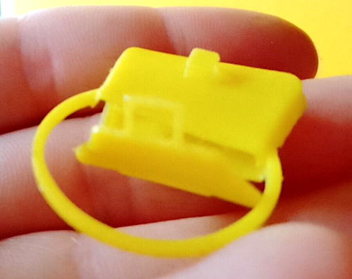 B1001 - BARBIE 70/80s borsa borsetta mini in plastica gialla - Foto 2 di 4