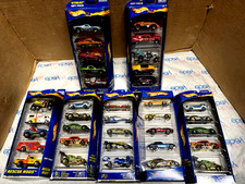 Lot of 7 Packs 2000 VTG Hot Wheels 5 Car Gift Packs NEW