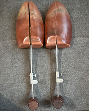 Pair Wooden Shoe Trees w/ Metal Adjustable Stems and Knob, Spring Split-Toe