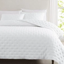 White Cloud California Cal King Size Quilt Bedding Sets with Pillow Shams, Ov...