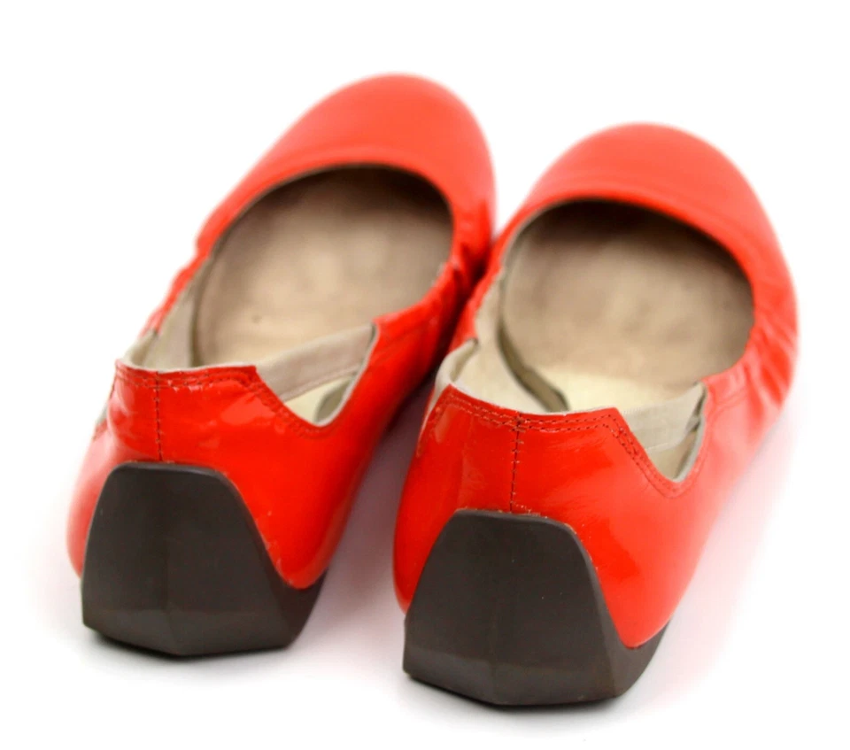 ZAPATOS SIN CORDONES DE BALLET PLANOS CHAROL NARANJA Tsubo Talla 7 US/38 Foto 3 de 4