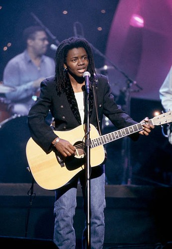 Tracy Chapman performs on June 17, 1992 - 1992 TV Photo 1 - Picture 1 of 1