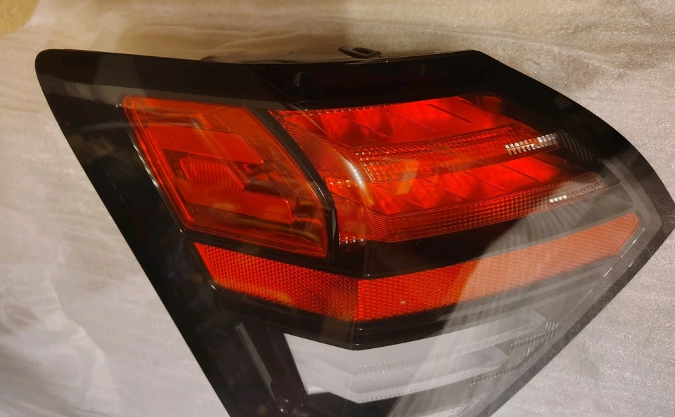 For Hyundai Kona 2024-25 Left Rear Signal Lamp Assembly 92405-BE110, OEM,perfect - Image 2 of 4