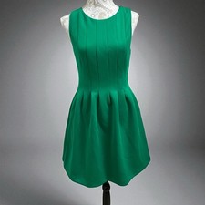 Vince Camuto Green Sleeveless Fit & Flare Dress Women’s Size 6 Pockets Party