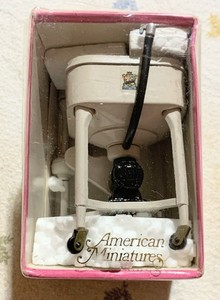 American Miniatures Dollhouse Maytag Washing Machine White Metal AM-7516