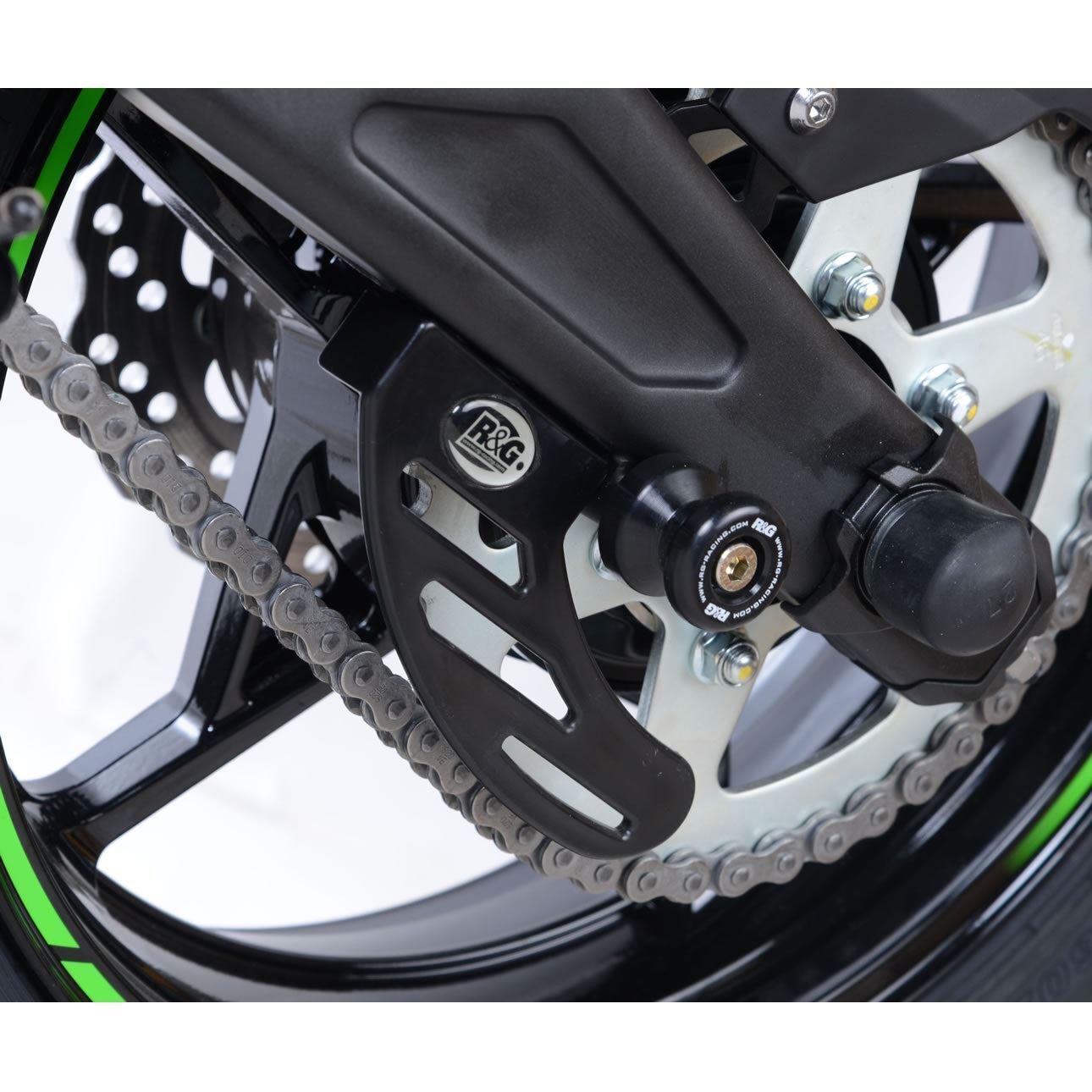 R&G Toe Chain Guard Black (Road Racing Toe Guard) Suzuki SV1000 Unfaired 03-09