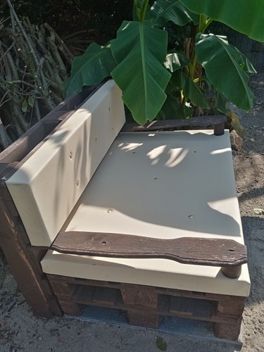 Gartenmöbel lounge aus Paletten und Polster - Bild 5 von 7