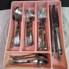 Lot of 34 Kitchen Flatware Stainless Gibson & Wallace Knives.