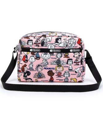 LeSportsac x Peanuts DANIELLA CROSSBODY Peanuts Gang Pink