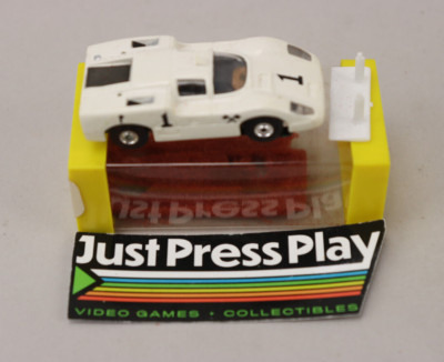 Aurora T-Jet Flame Throwers #1491 Snow White Chaparral HO Scale Slot Car MIB