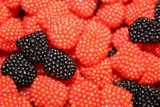 BAYSIDE CANDY RASPBERRIES GUMMY CANDY, 5LBS