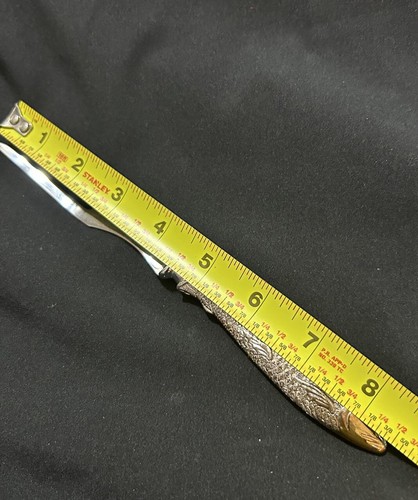 Stainless Steel Carving Fork 8.5” Fish Handle Silver Toned Textured Golden Head - Picture 6 of 7
