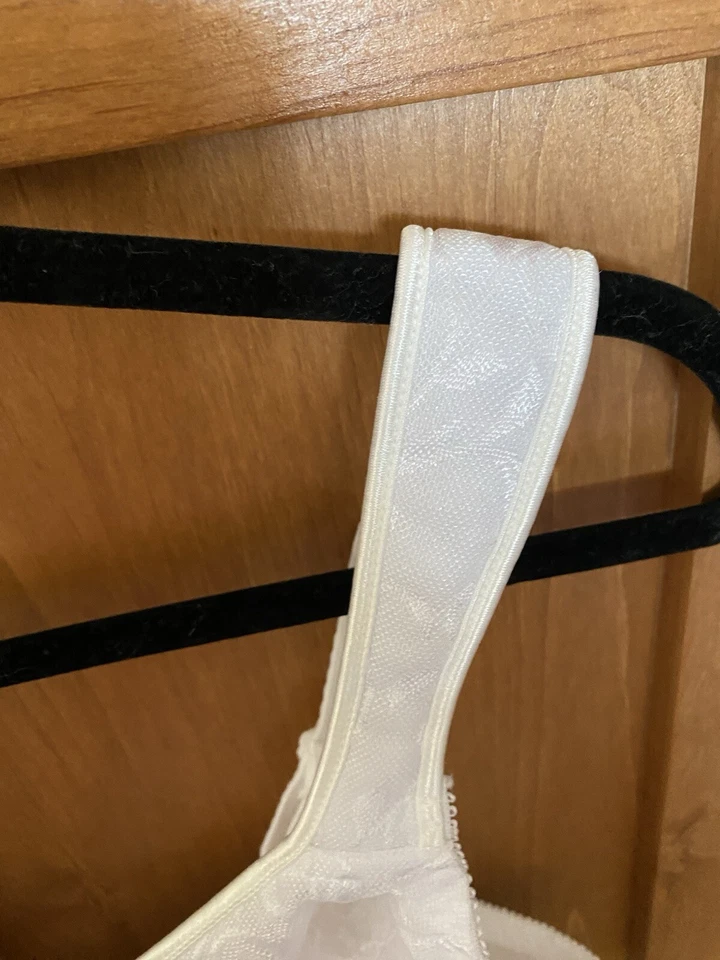 NWOT Just My Size white Bra Size 42 B - Image 3 of 4