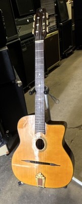 Encorez Concert Classical Guitar Right-Handed w/ Hard Case & Cable