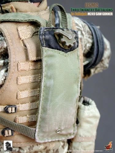 1/6 scale USMC Three Infantry Battalion - M249 SAW Gunner - MINT