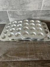 Mirro Mini Muffin/Cupcake Pans 12 Cups Aluminum (set Of 4)
