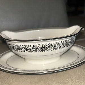 Noritake PRELUDE  Gravy Boat w/ Attached Under plate #7570 ~ Excellent Condition