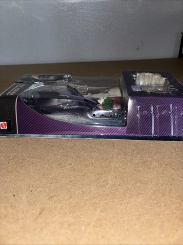 BATMAN THE DARK KNIGHT THE JOKER (HEATH LEDGER) FIGURE W CRIME SCENE EVIDENCE - Picture 2 of 8
