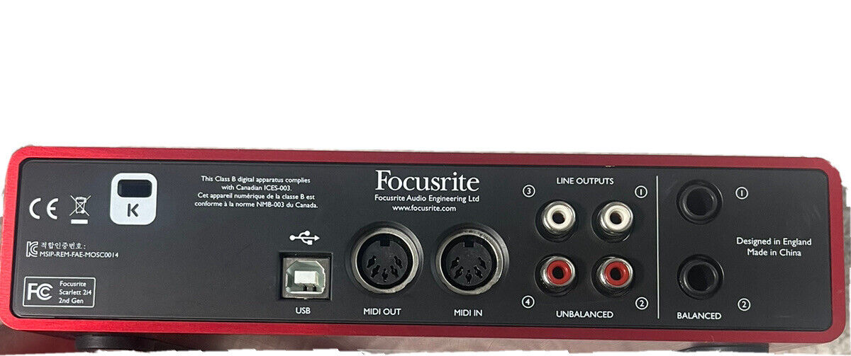 Focusrite Scarlett 2i4 2nd Gen 2 Mics Pair Of Headphones | eBay Focusrite Scarlett 2i4 2nd Gen 2 Mics Pair Of Headphones | eBay