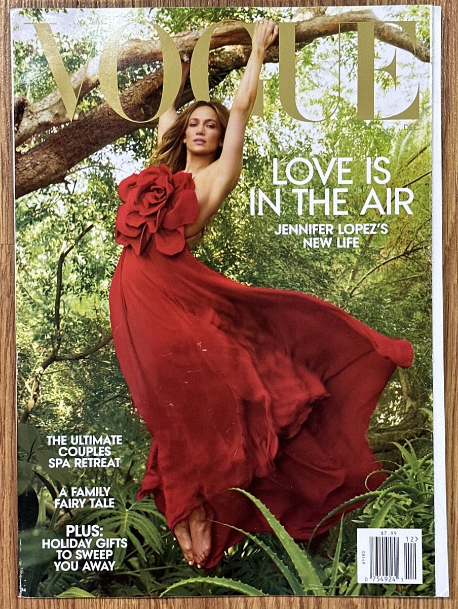 女性情報誌 Vogue Brasil Magazine December 2022 Vogue Brasil Magazine December 2022