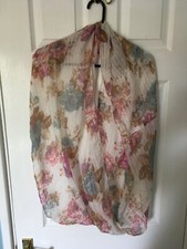 Floral print lightweight neck warmer/shawl