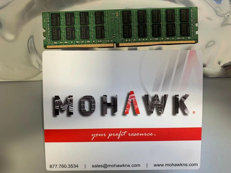 Samsung 16GB PC4-17000P-R DIMM Dual Rank x4 (DDR4-2133) ECC Reg M393A2G40DB0-CPB - Image 2 of 2