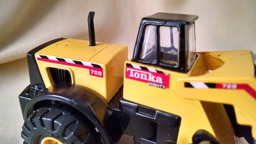 MIGHTY TONKA 728 FRONT LOADER MAISTO HASBRO 1998 PLASTIC DIE CAST MANUAL LOOSE. - Picture 10 of 11