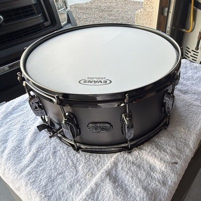 TAMA Metalworks Steel Snare Drum 14 x 6.5 in. Black Nickel Hardware With TAMA BG