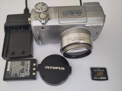 Olympus CAMEDIA 765 Ultra Zoom 4.0MP Digital Camera - Silver - Picture 1 of 6