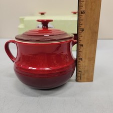 New Le Creuset Stoneware Soups Bowls With Lids, Red, 2 PK Small 0.4 L / 16 Fl.oz